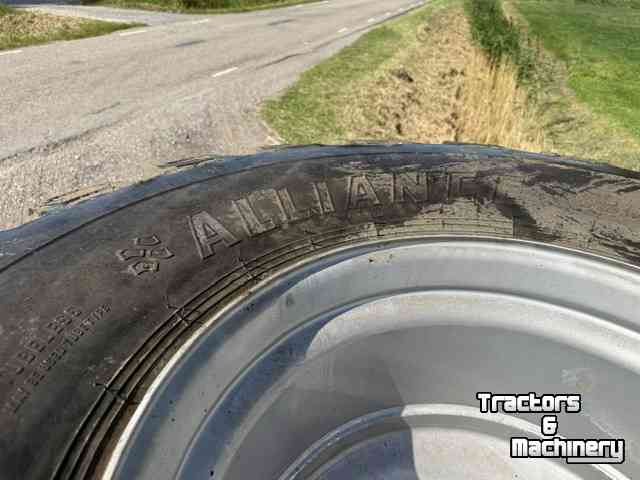 Wheels, Tyres, Rims & Dual spacers Alliance 650/60R25