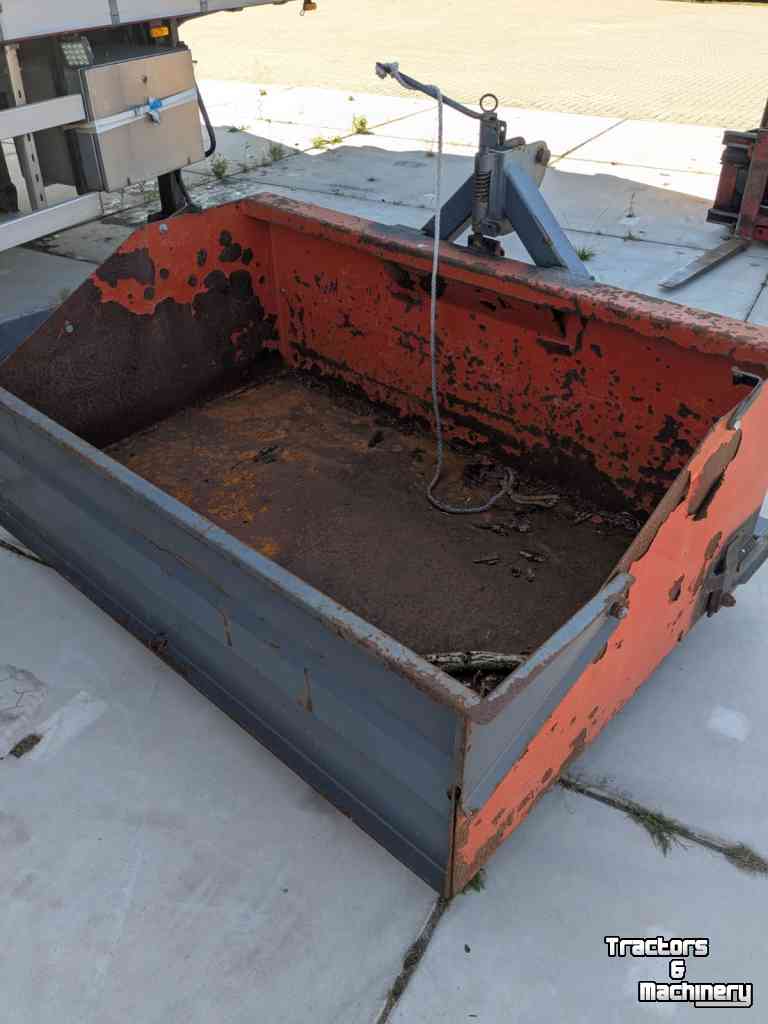 Other tillage machinery and accessories  Grondbak