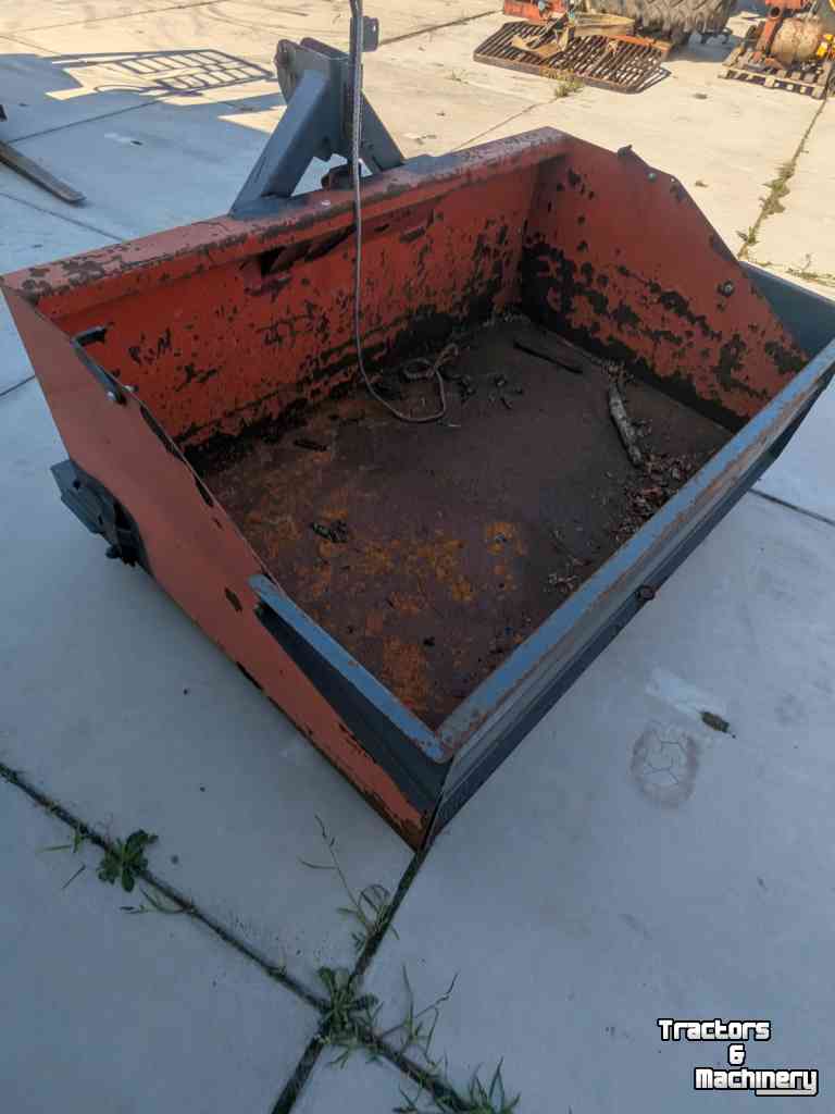 Other tillage machinery and accessories  Grondbak