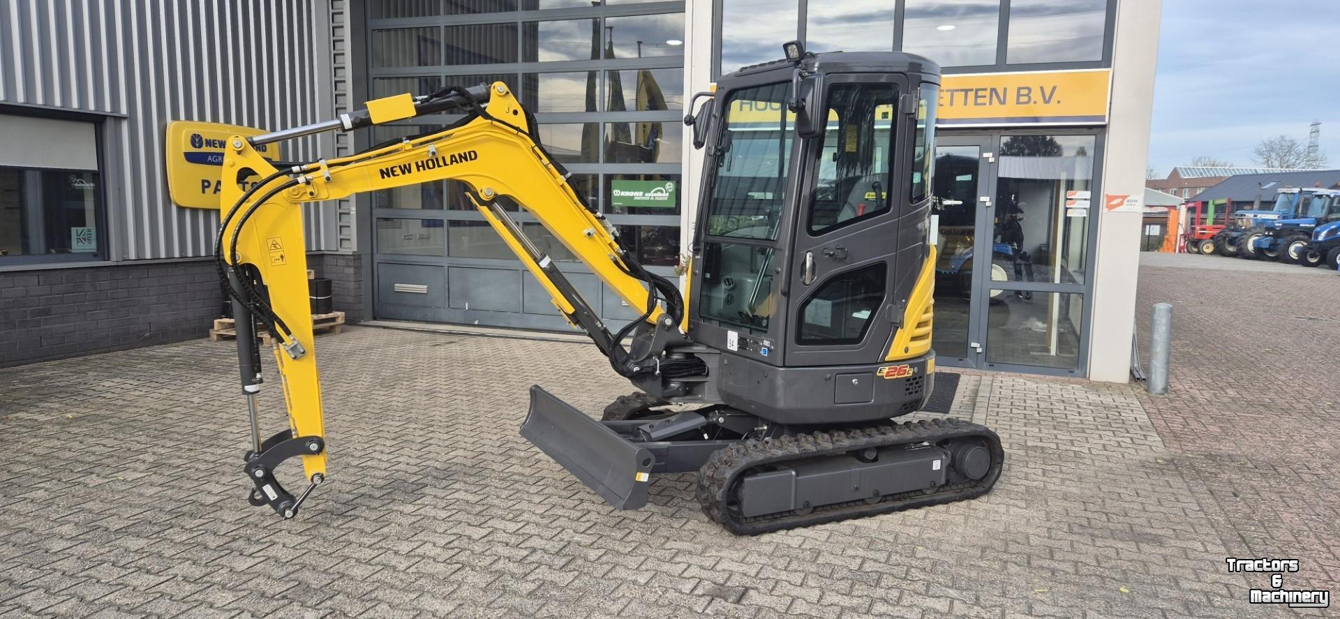 Mini-Excavator New Holland E26C