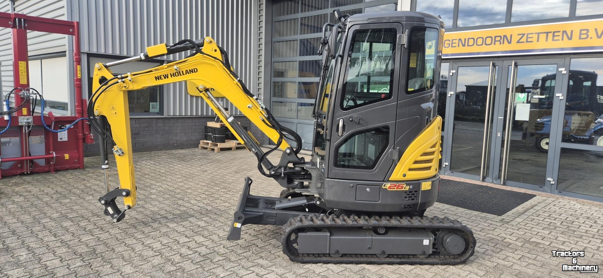 Mini-Excavator New Holland E26C