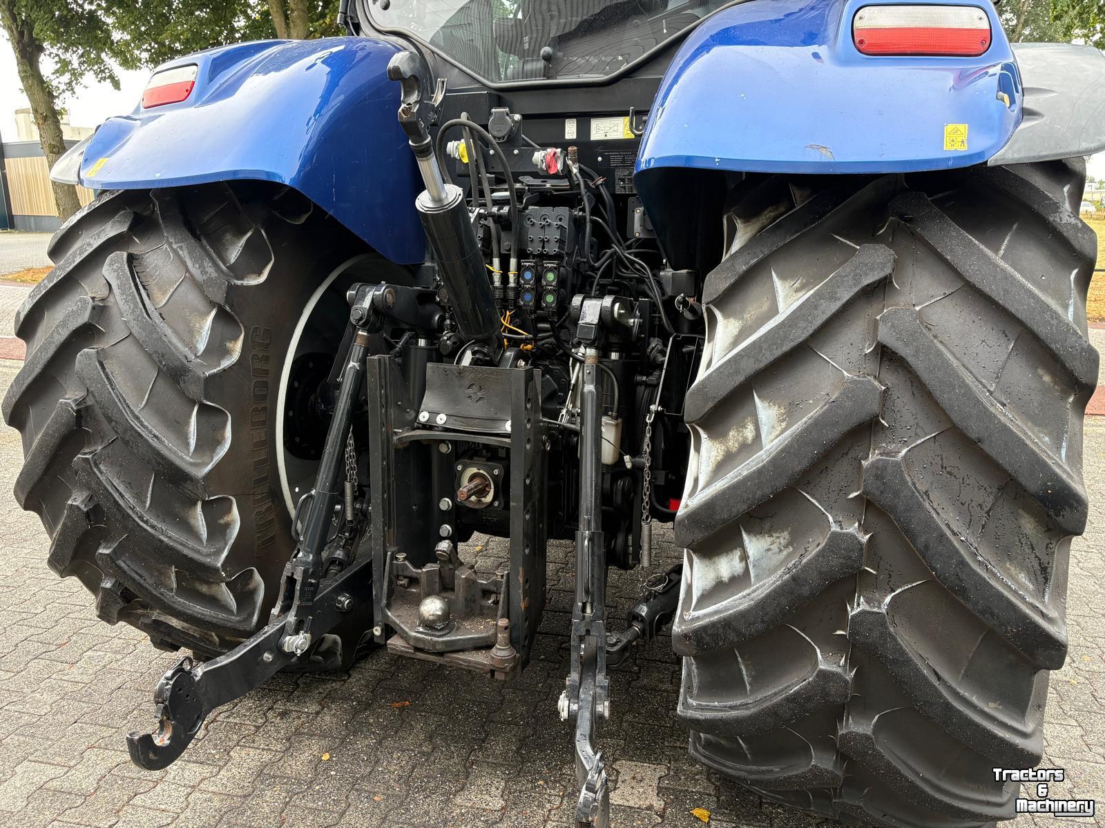 Tractor New Holland Blue Power