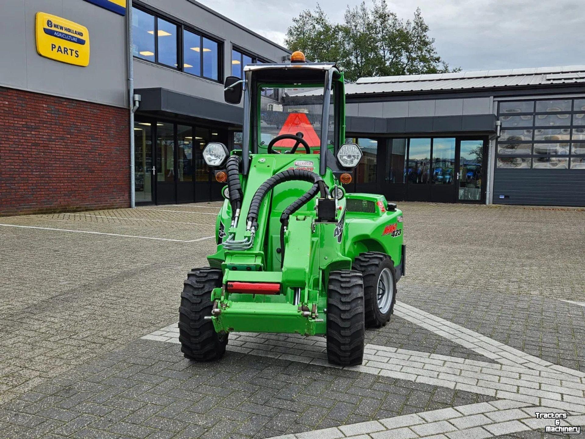 Wheelloader Avant 423 mini-shovel