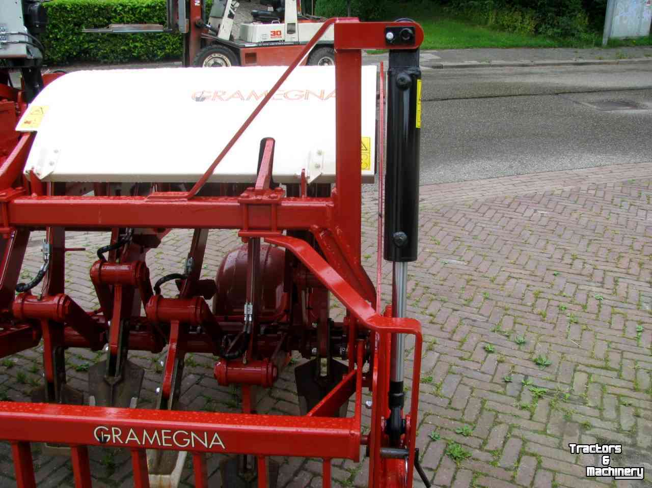 Spader machine Gramegna V86/36