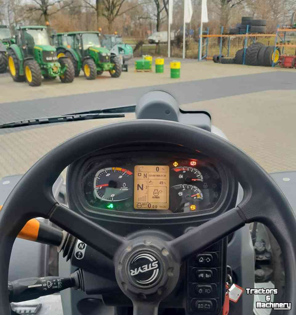 Tractors Steyr 4120 Multi