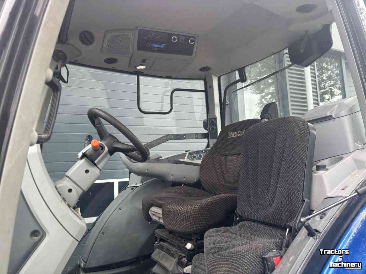 Tractor Valtra N174 Versu