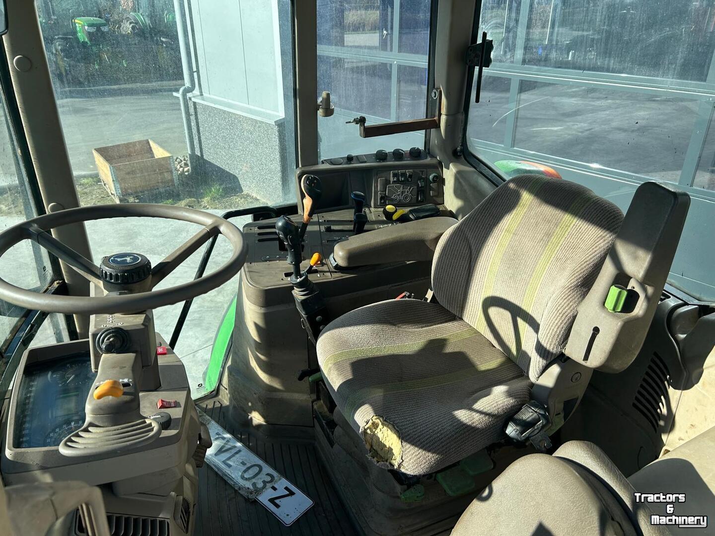 Tractor John Deere 6230