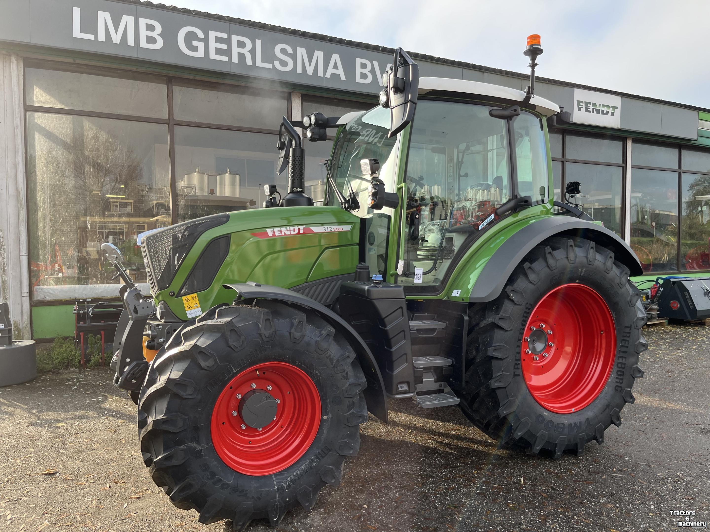 Tractor Fendt 312 one