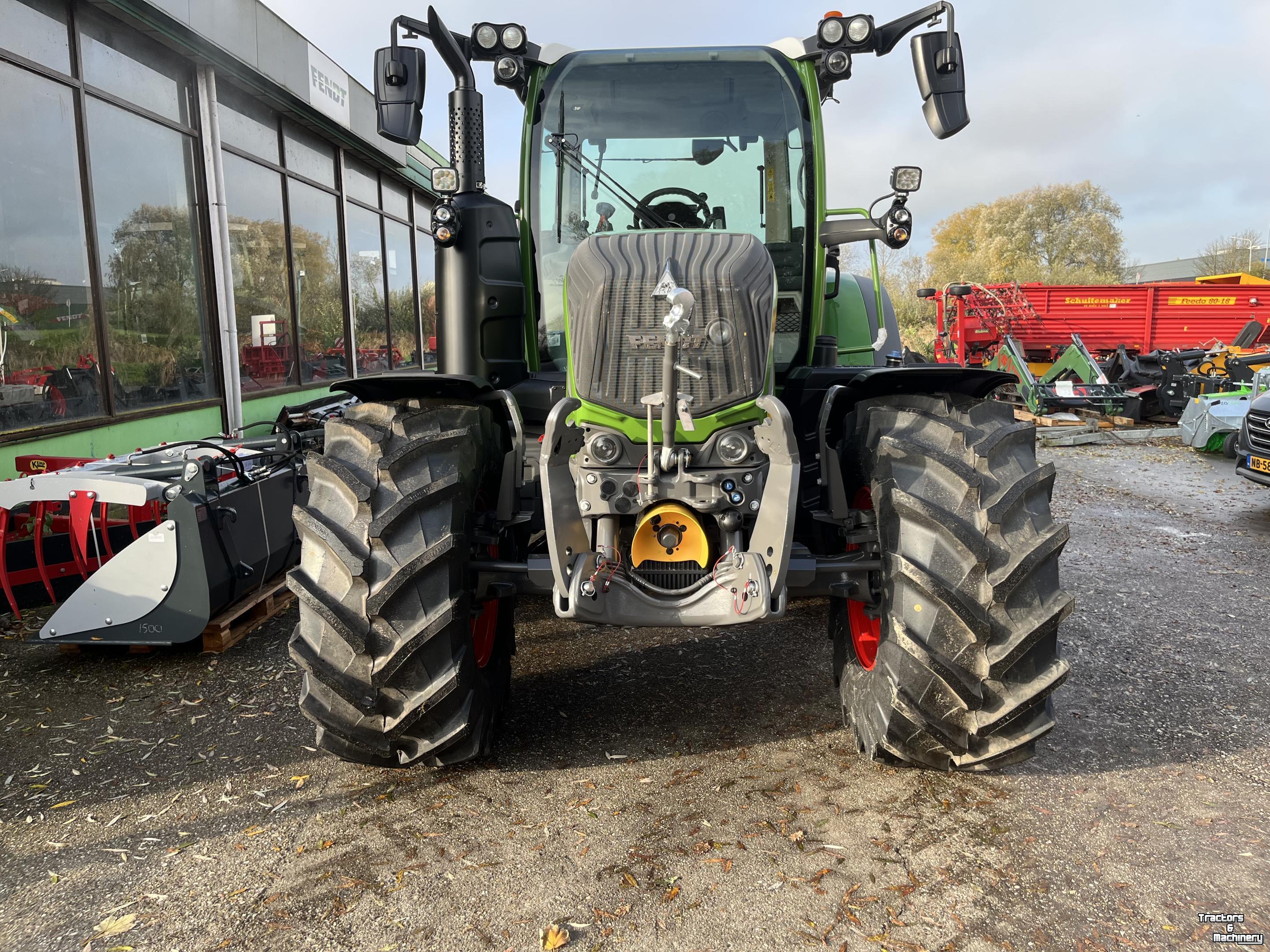 Tractor Fendt 312 one