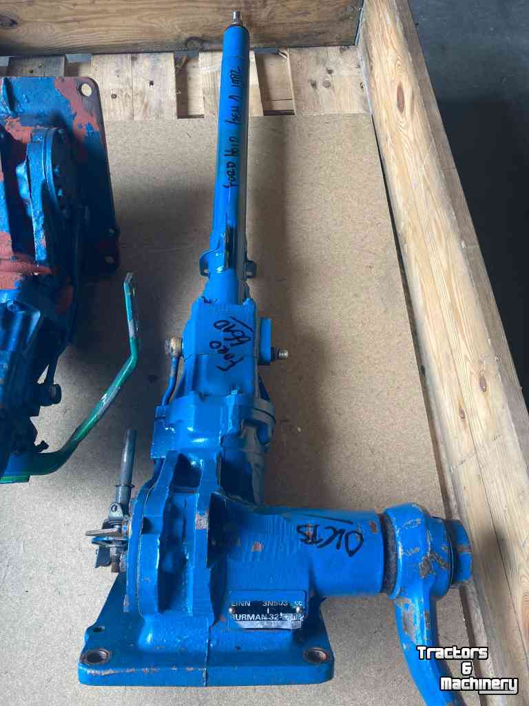 Used parts for tractors Ford Ford 3 en 4 cilinder