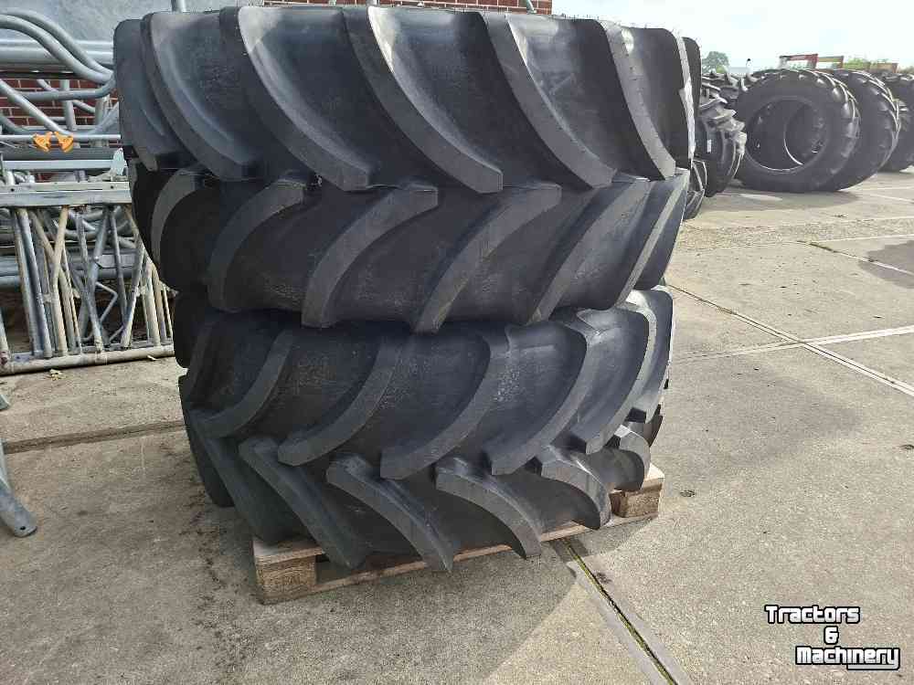 Wheels, Tyres, Rims & Dual spacers Vredestein 600/65R28 Traxxion XXL