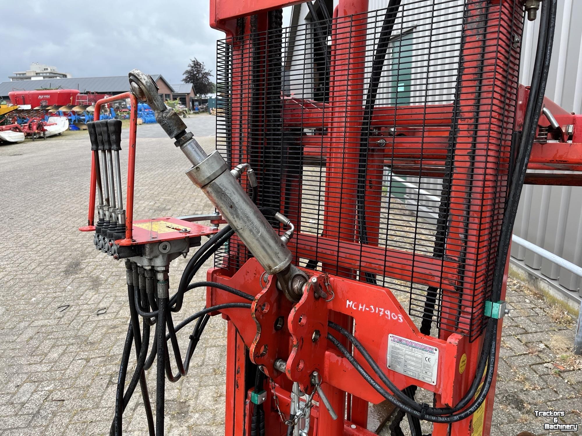 Fork lift & Fork lift truck  Tecnoagri Super 2515