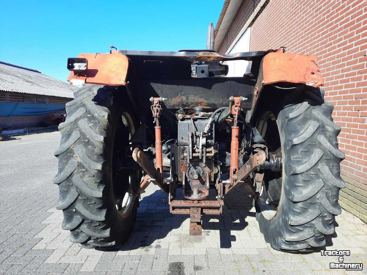 Tractors Case-IH 733 4wd