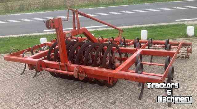 Cultivator Knoche Triltandcultivator