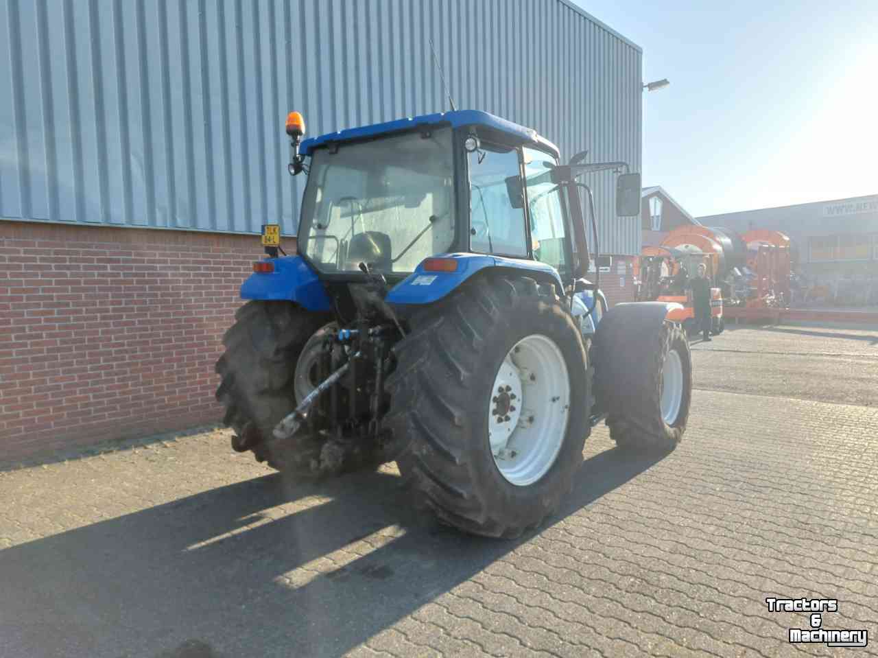 Tractor New Holland TL 100 A Tractor