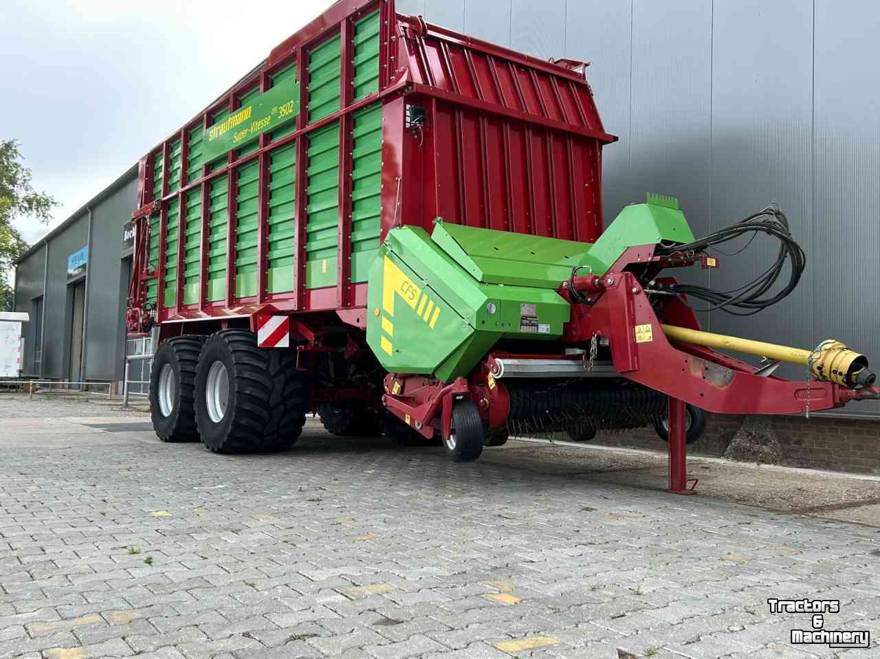 Self-loading wagon Strautmann Super Vitesse CFS 3502  ( Verkocht )