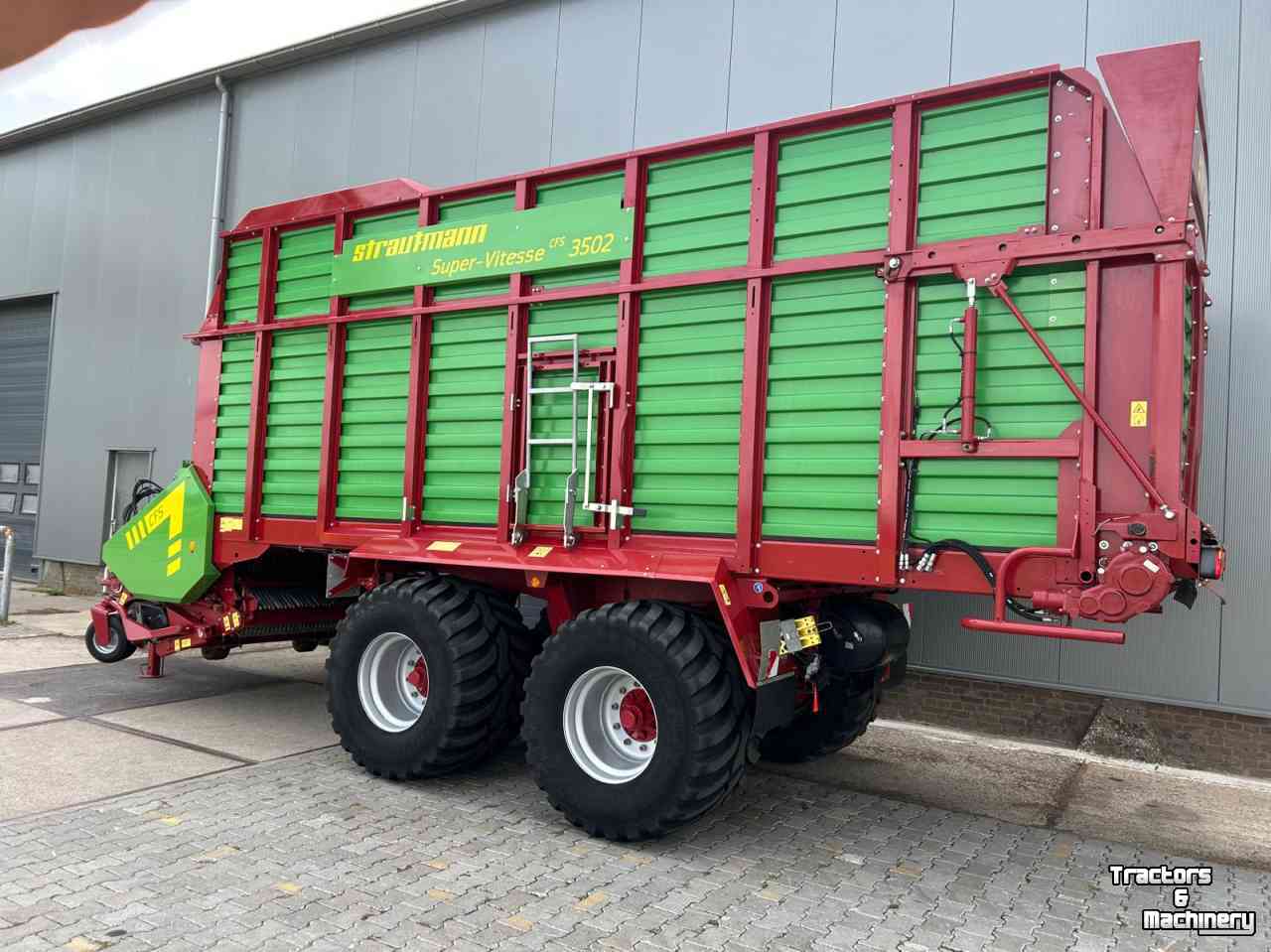 Self-loading wagon Strautmann Super Vitesse CFS 3502  ( Verkocht )