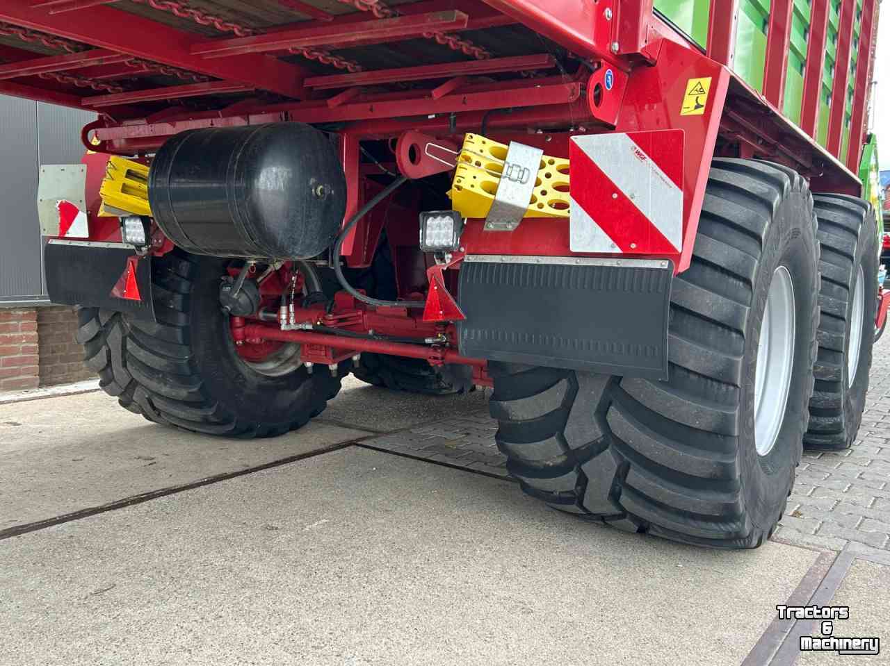 Self-loading wagon Strautmann Super Vitesse CFS 3502  ( Verkocht )