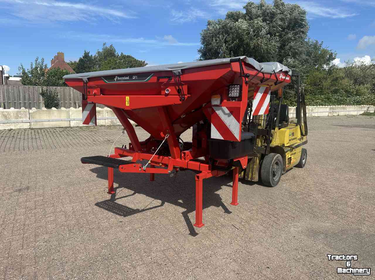 Front hopper seed drill Kverneland Df1