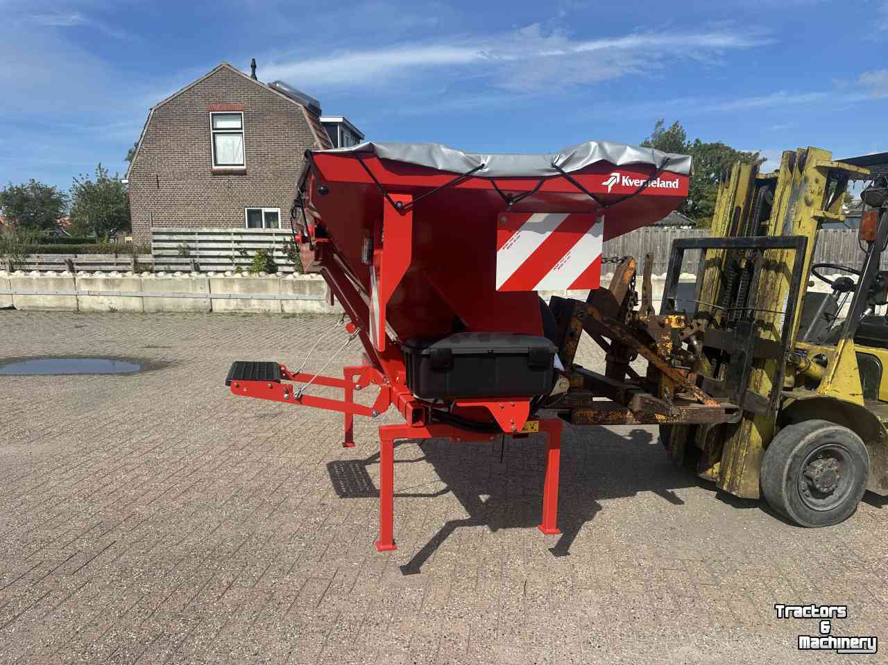 Front hopper seed drill Kverneland Df1