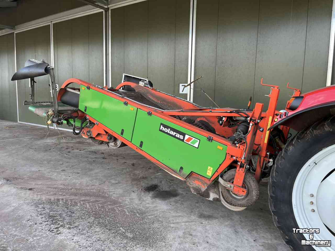 Onion harvester Holaras UM150-F - UR-135-DB Uienrooiset oogstmachines