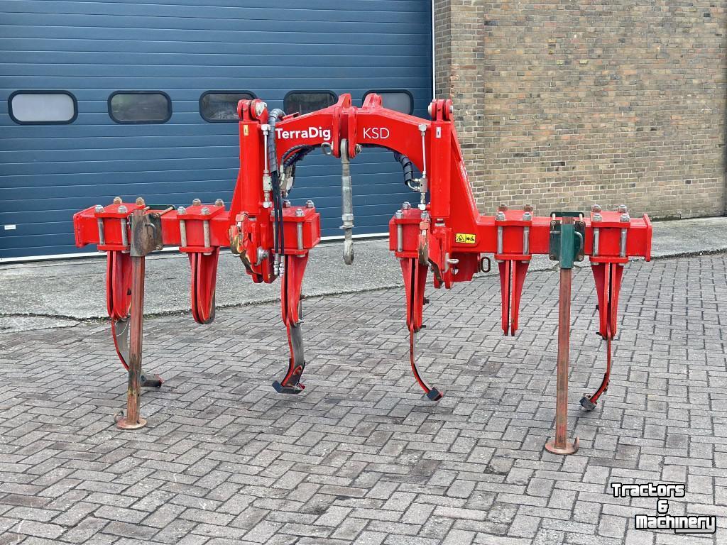 Deep subsoiler Vogel & Noot TERRADIG 300/6