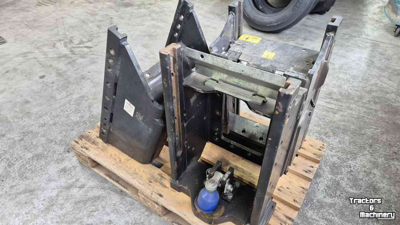 Other tractors and accessories New Holland Case-IH trekhaakrail slede