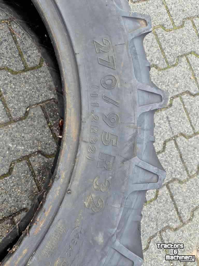 Wheels, Tyres, Rims & Dual spacers  270/95R32