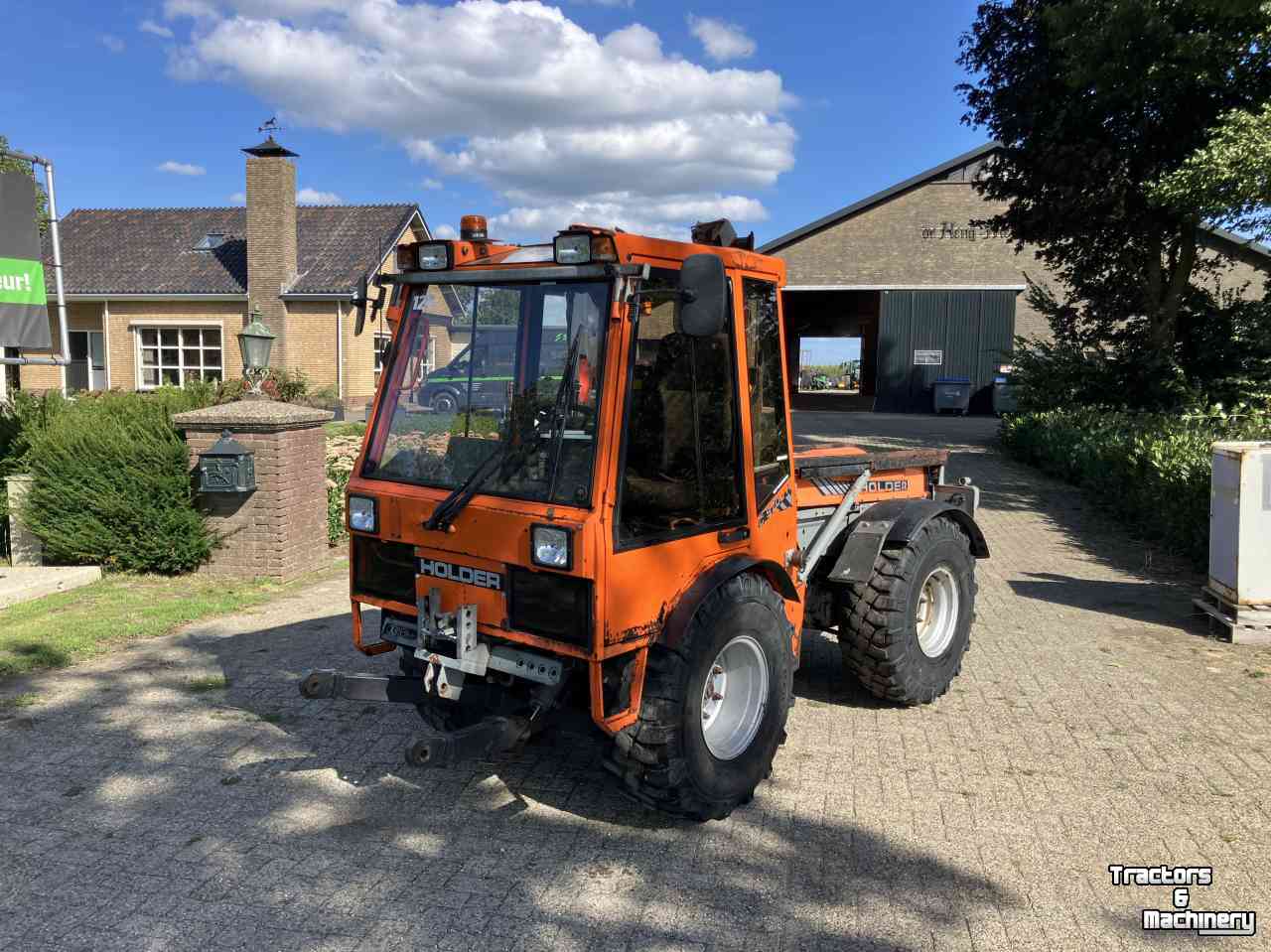 Tractor Holder C9700H