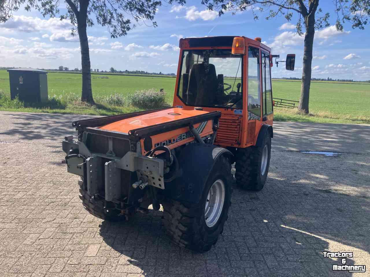 Tractor Holder C9700H