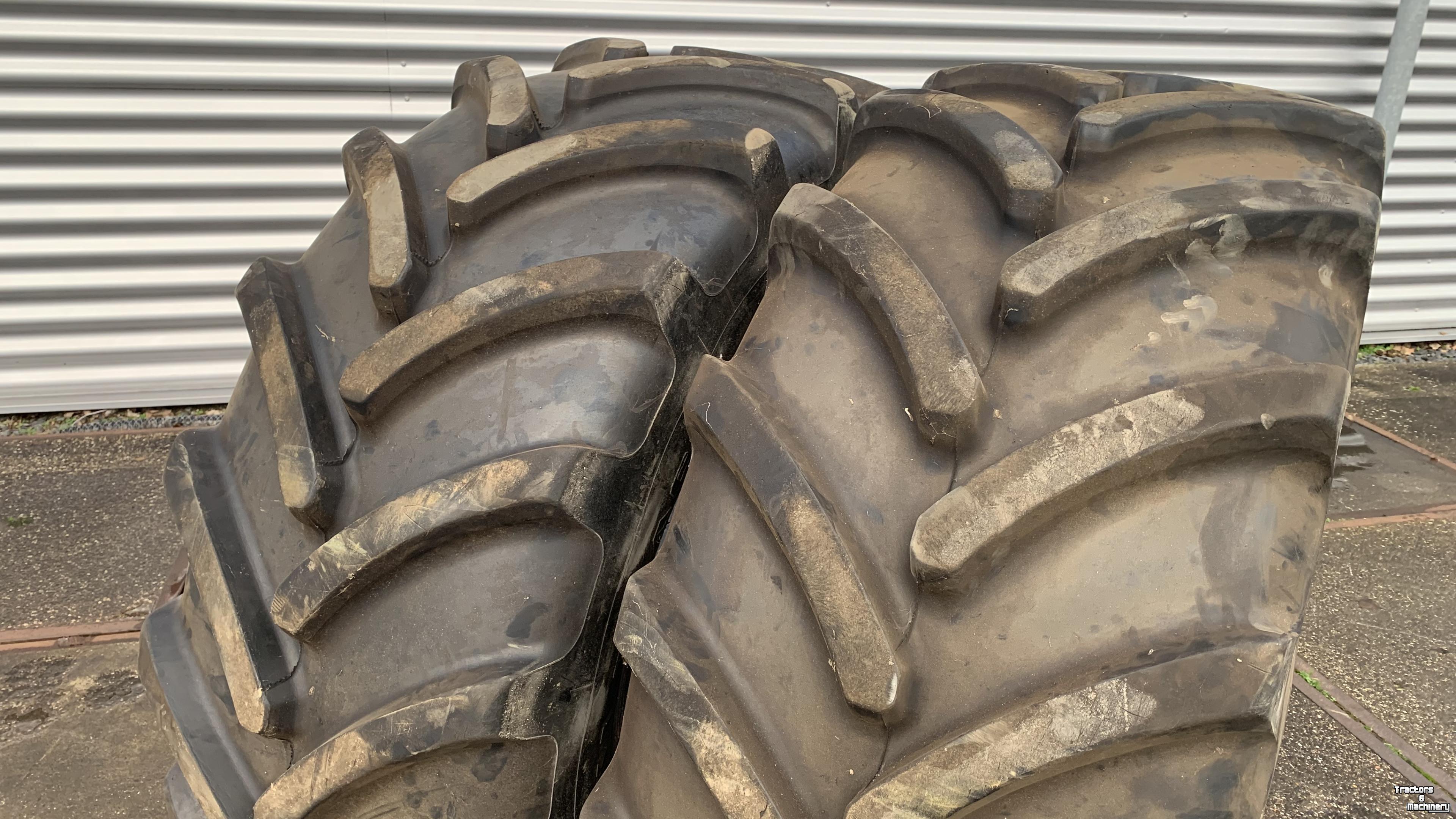 Wheels, Tyres, Rims & Dual spacers Firestone Maxi Traction