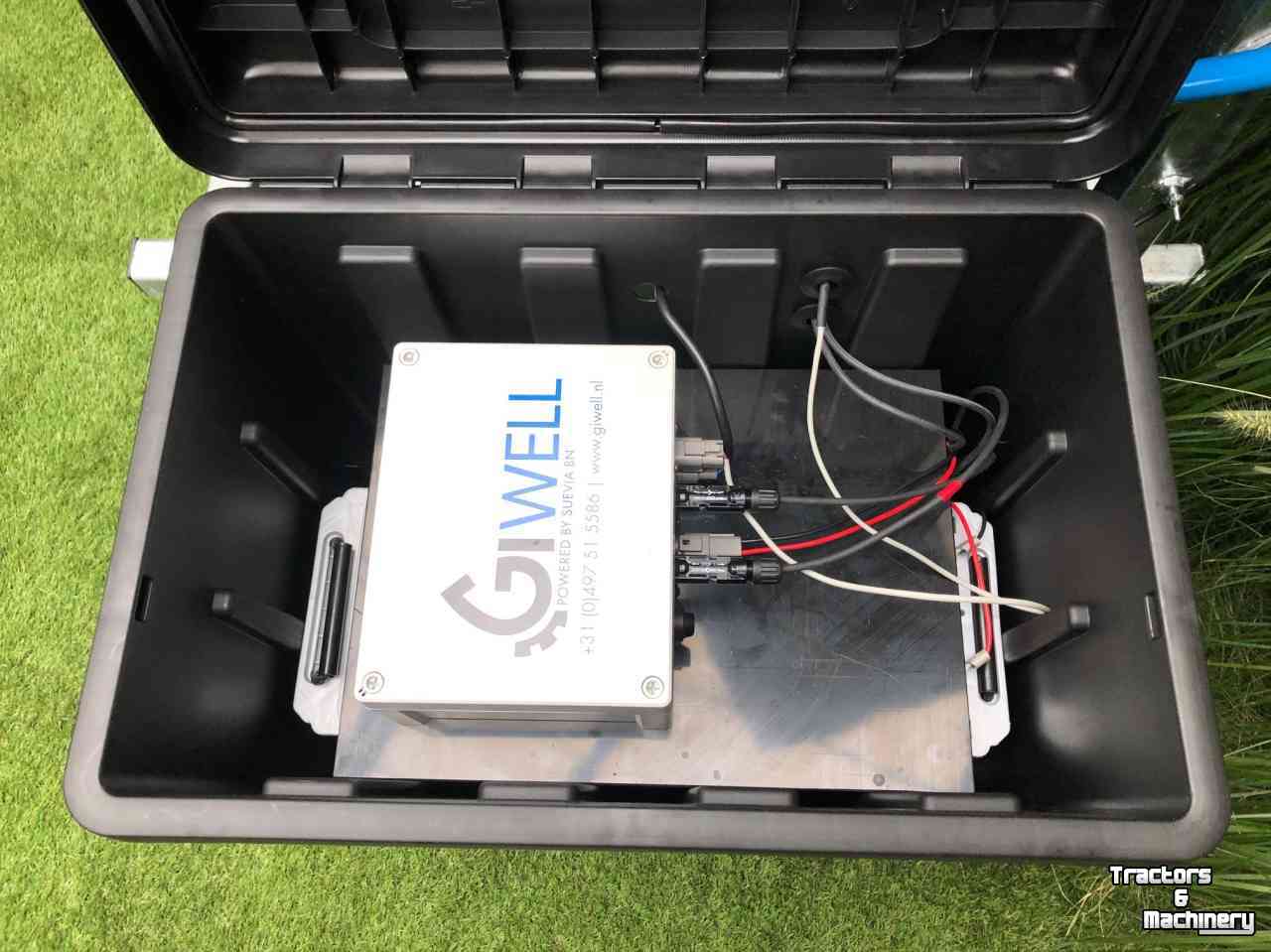 Water trough Solar Energy Suevia Suevia Solar weidedrinkbak 1000 liter, met bronpomp