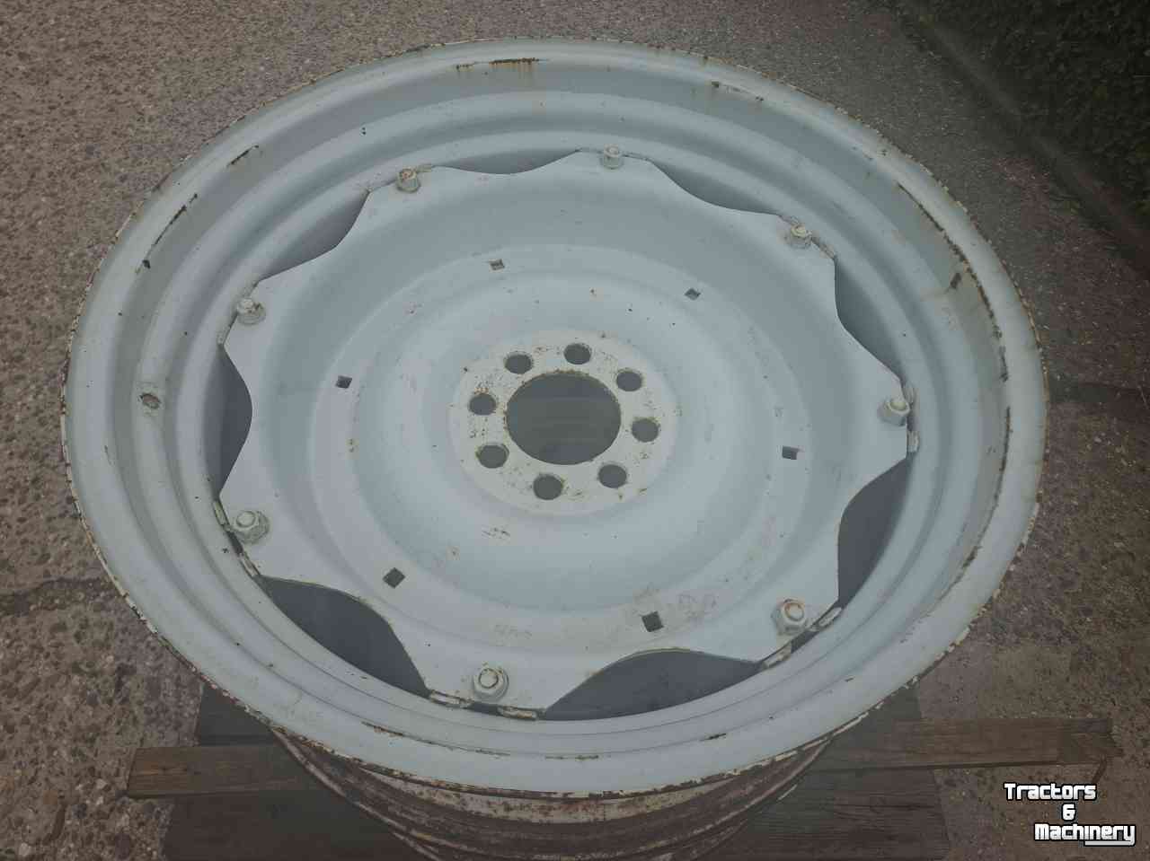 Wheels, Tyres, Rims & Dual spacers Ford 14-34 velgen origineel
