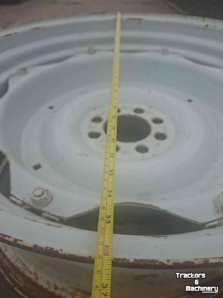 Wheels, Tyres, Rims & Dual spacers Ford 14-34 velgen origineel