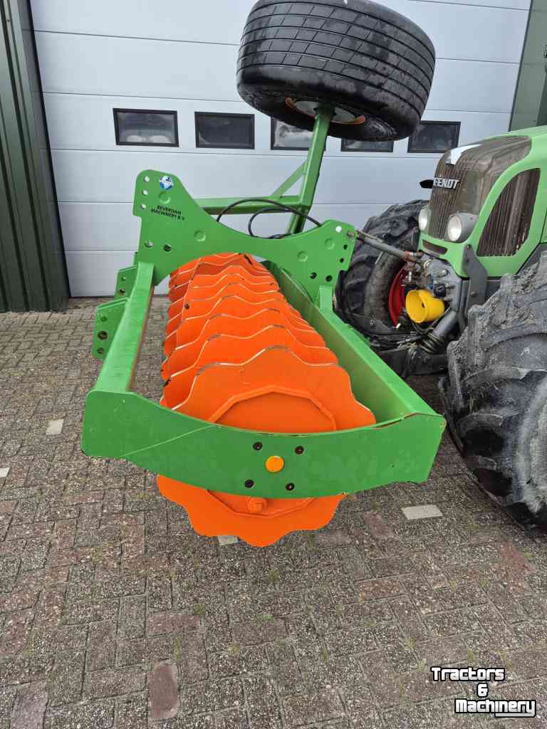 Silage spreader  Kuilwals