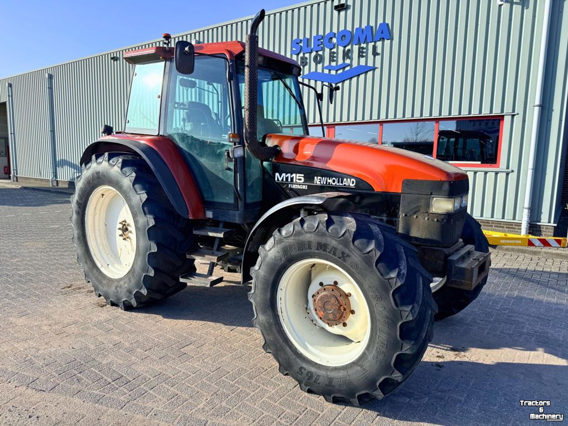 Tractor New Holland M100 Dual Command