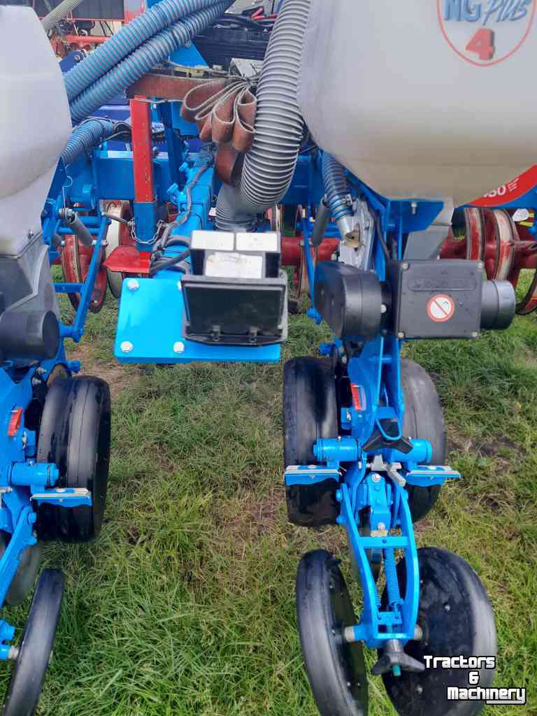 Seed drill Monosem Ruggen zaaimachine