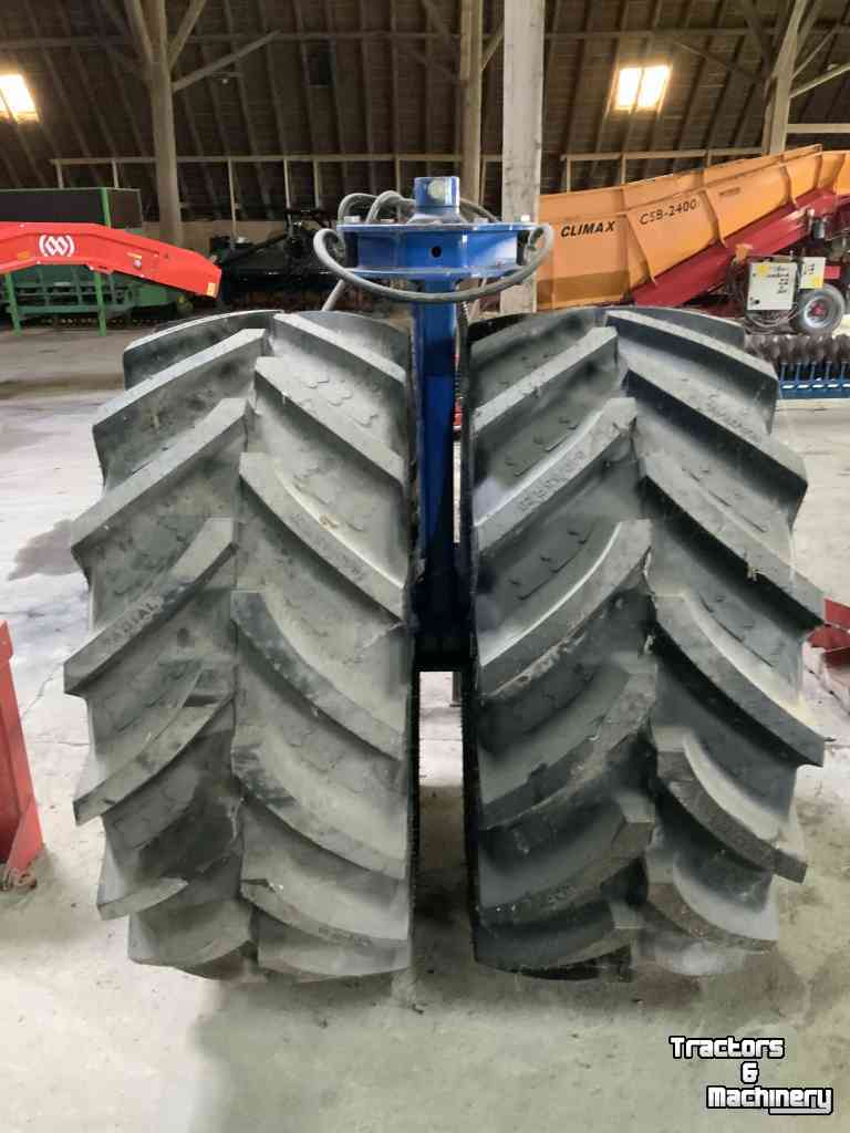 Front tyre packer VSS Agro Neuswiel