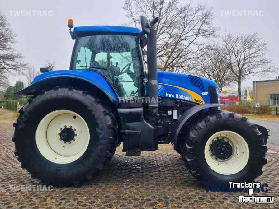 Tractor New Holland T 8020
