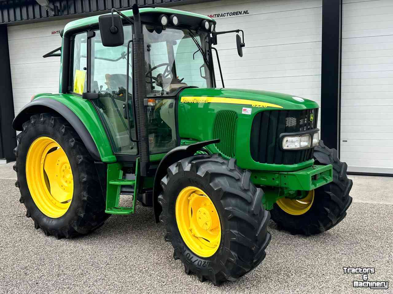 Tractor John Deere 6220