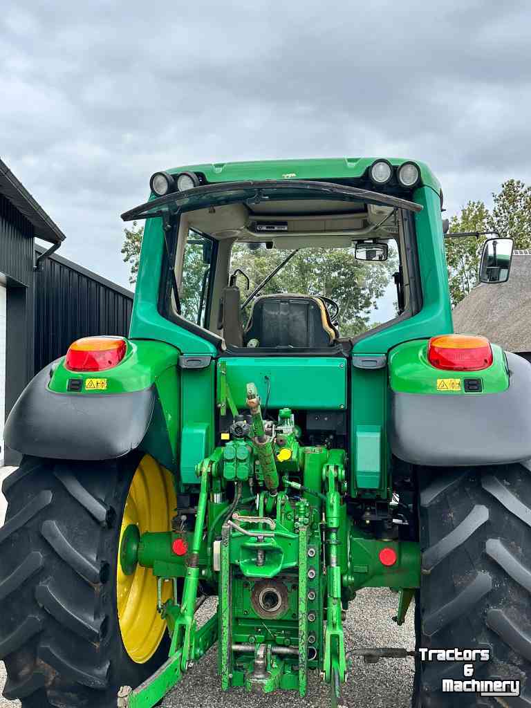 Tractor John Deere 6220