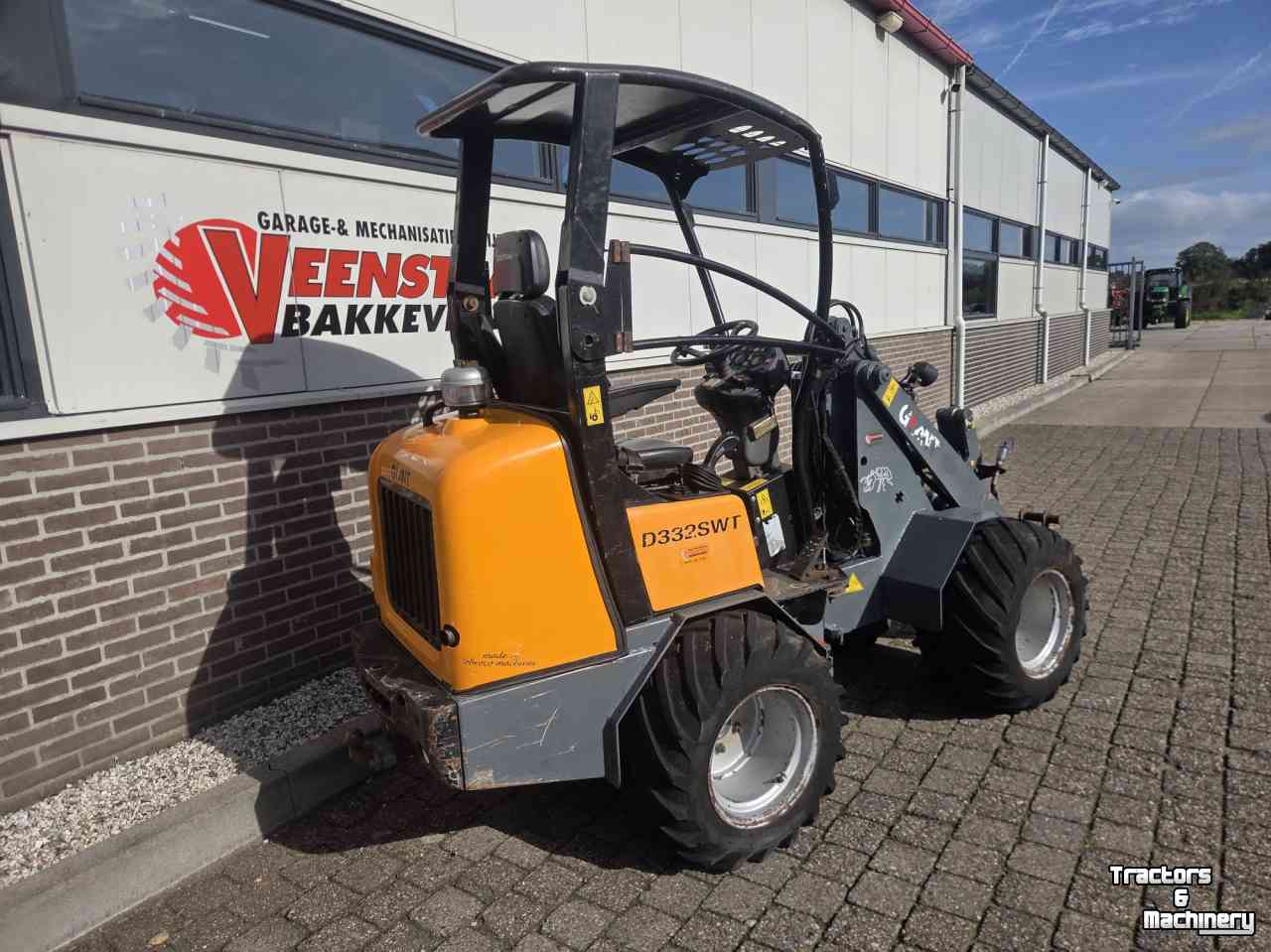 Wheelloader Giant D332SWT bigwheel