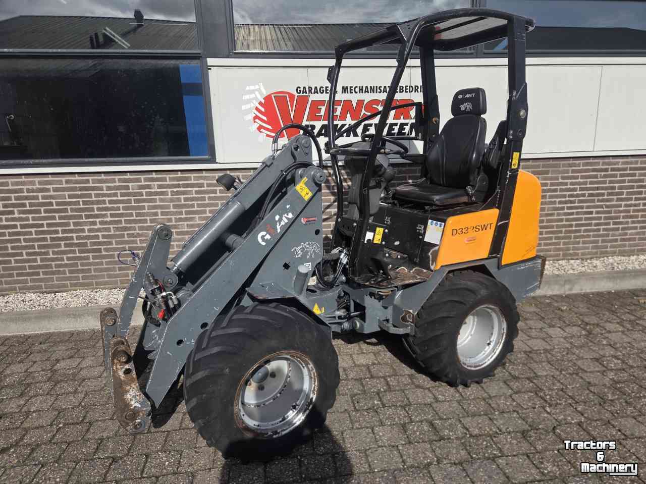 Wheelloader Giant D332SWT bigwheel