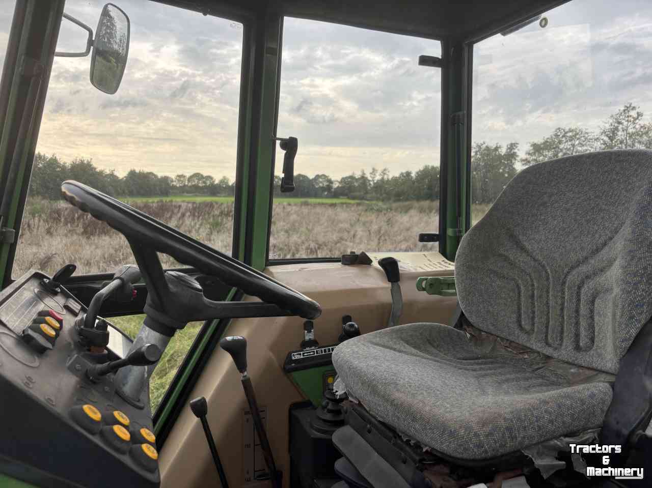 Tractor Fendt 309 LSA met voorlader
