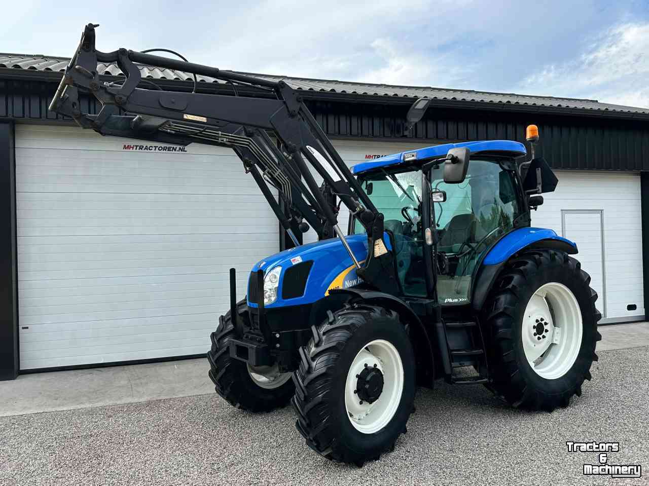 Tractor New Holland TSA 100