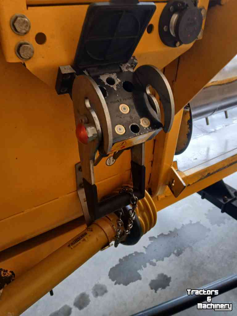 Combine New Holland tc5070