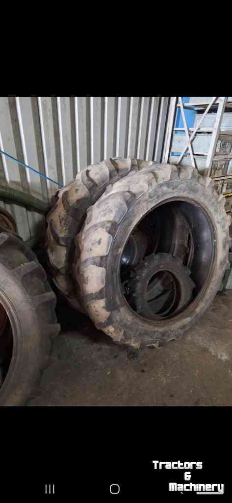 Wheels, Tyres, Rims & Dual spacers Michelin 13.6-38
