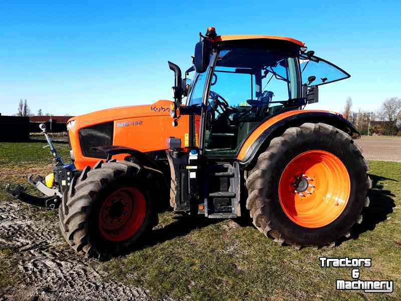 Tractor Kubota M6-132