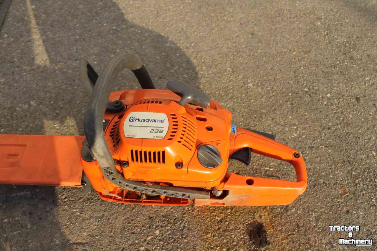 Chain saw Husqvarna 236 kettingzaag motorzaag