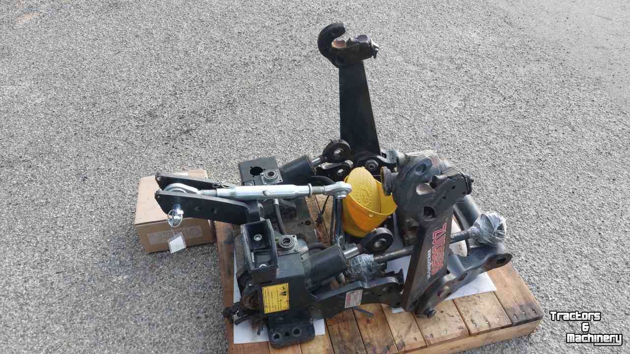 Front-hitch & Pto Zuidberg Fronthef + PTO
